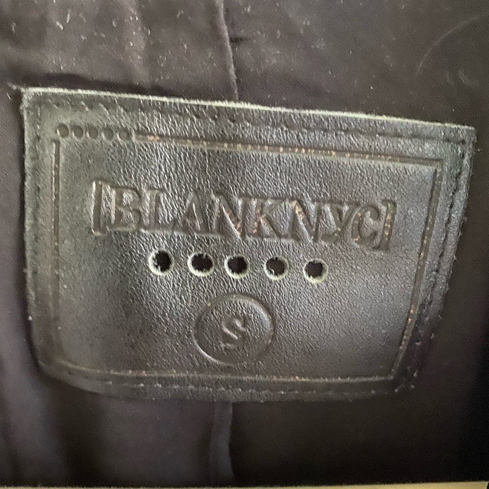 Unique suede jacket - Picture 2 of 4